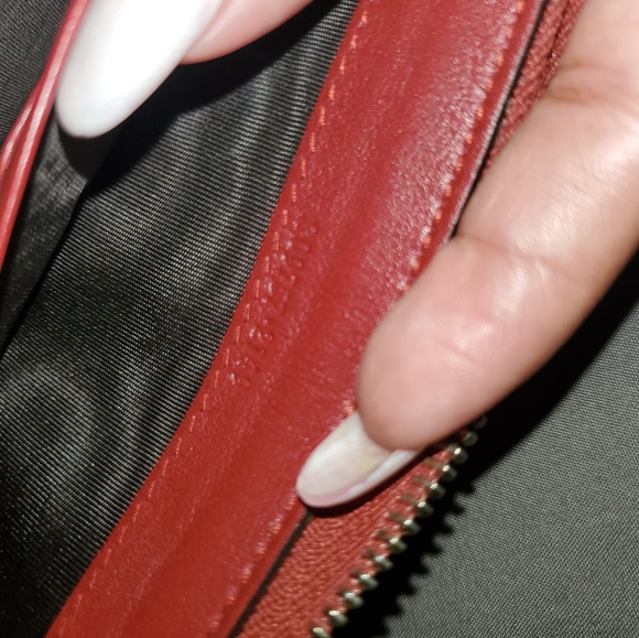 Micro Gg Pattern Patent Wallet - Picture 8 of 9